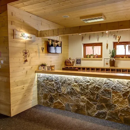 Greta Hotel 3*